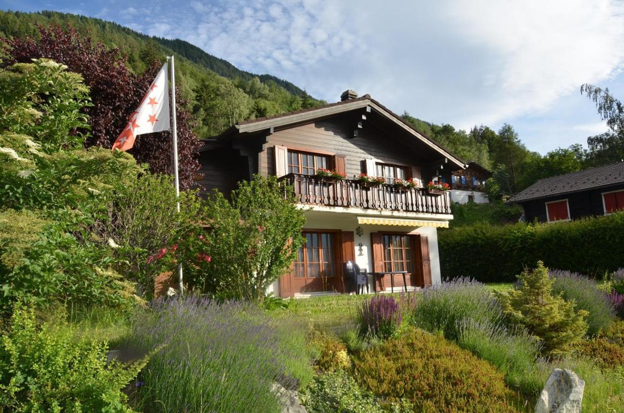 Chalet Le Colinet Villa Rechy Exterior photo